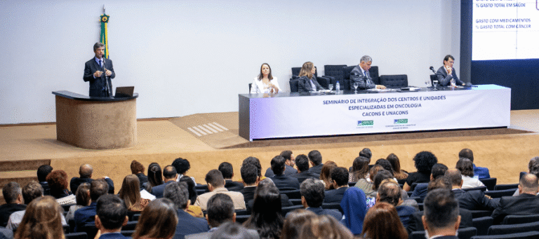 Segundo dia do Seminário de Integração dos CACONs e UNACONs