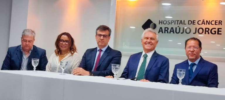 Marlene Oliveira vai à inauguração de Centro Cirúrgico em Goiânia